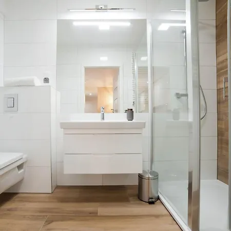 Apartment Porty B103 Nadmorskie Tarasy Pool Sauna Parking