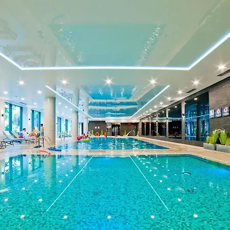 Porty B103 Nadmorskie Tarasy Pool Sauna Parking شقة كولوبرزيغ