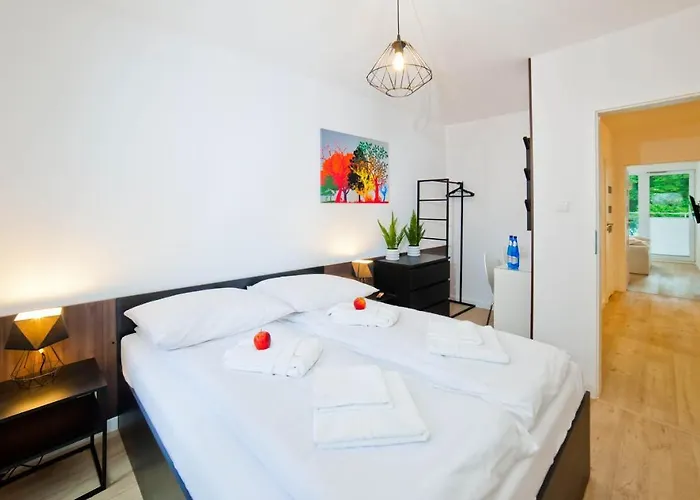 Апартаменты Porty B103 Nadmorskie Tarasy Pool Sauna Parking Колобжег