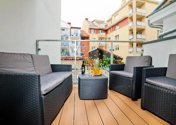 Porty B103 Nadmorskie Tarasy Pool Sauna Parking